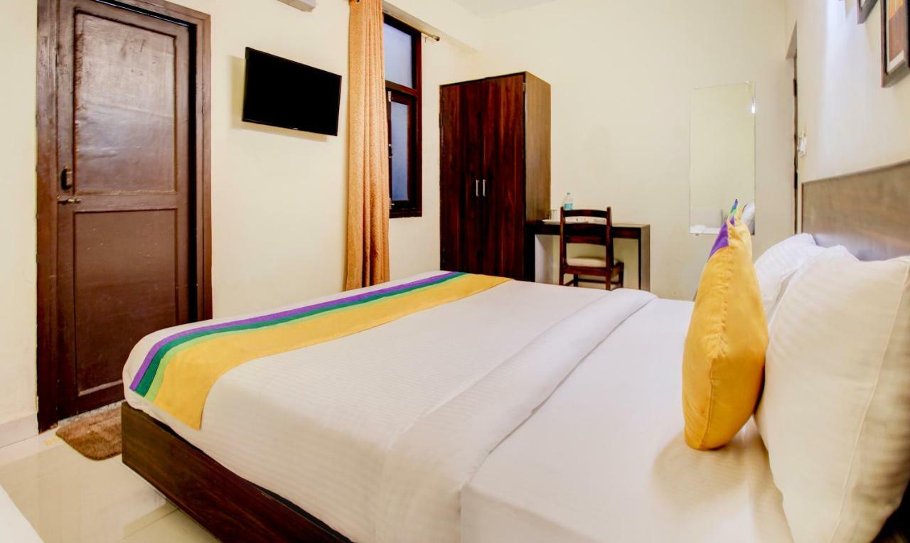 Itsy Hotels Royal Monarch Gorakhpur Exterior foto