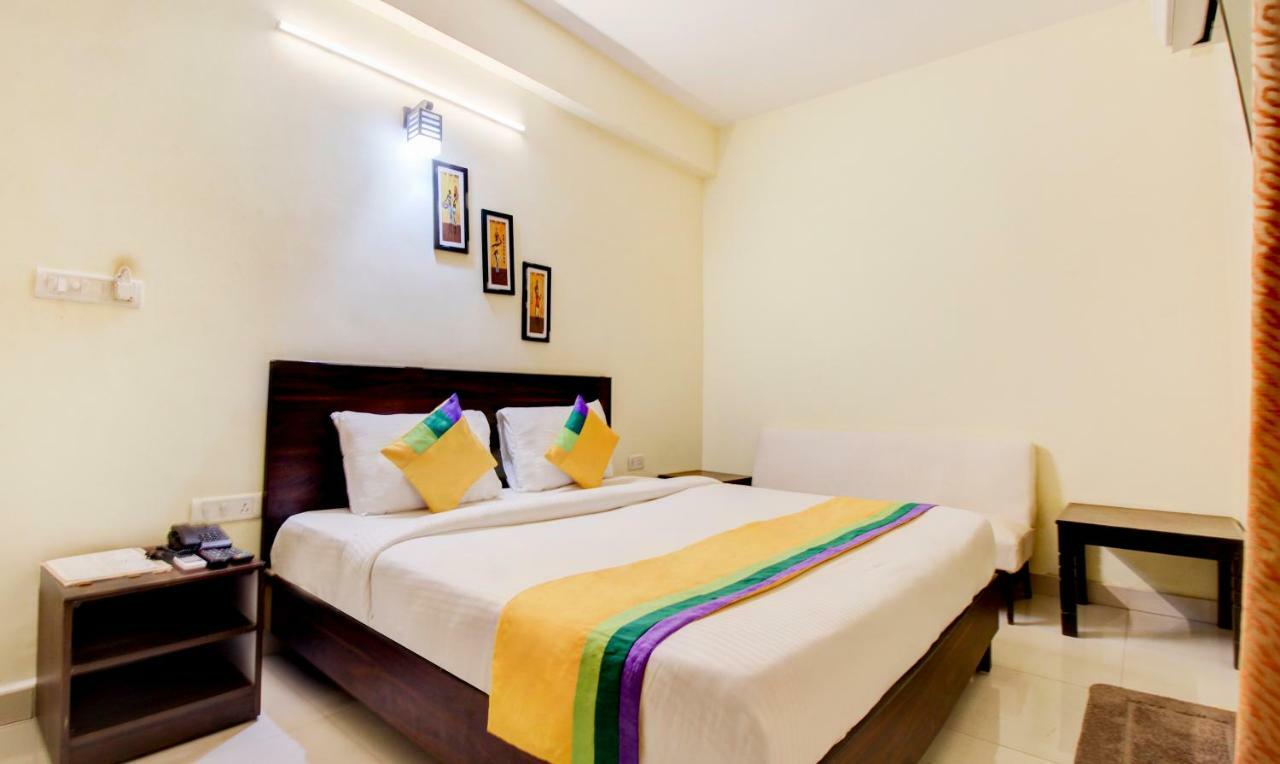 Itsy Hotels Royal Monarch Gorakhpur Exterior foto